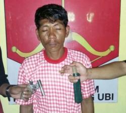 Syamsul Tertangkap Bawa Sajam dan Senpira
