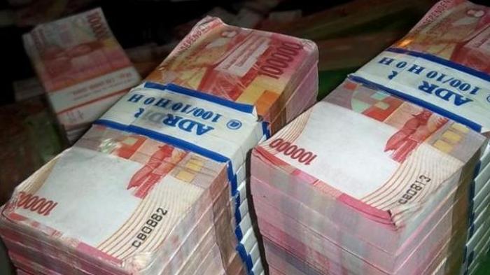 Penemu Uang Rp 500 Juta Jadi Karyawan Tetap, Uang Itu Bukan Hak Kami Harus Dikembalikan