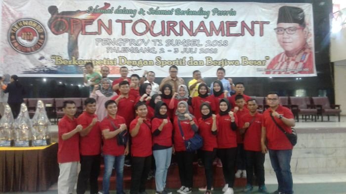 Ratusan Taekwondoin Unjuk Kebolehan di Open Tournament