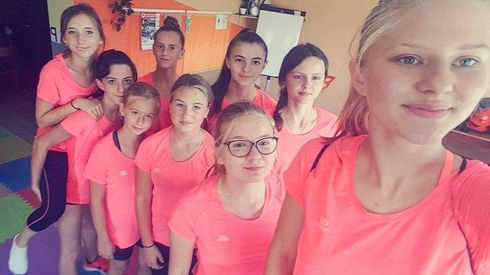 Unik di desa ini mayoritas pekerjaan dilakukan oleh wanita (The Sun)