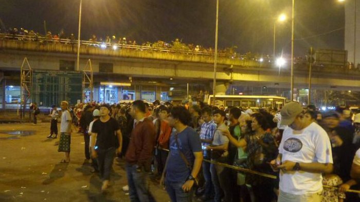 Inggris dan Australia Rilis