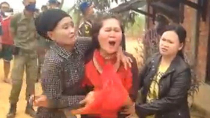 NEWS VIDEO SRIPO: Warga Histeris Rumahnya Dihancurkan