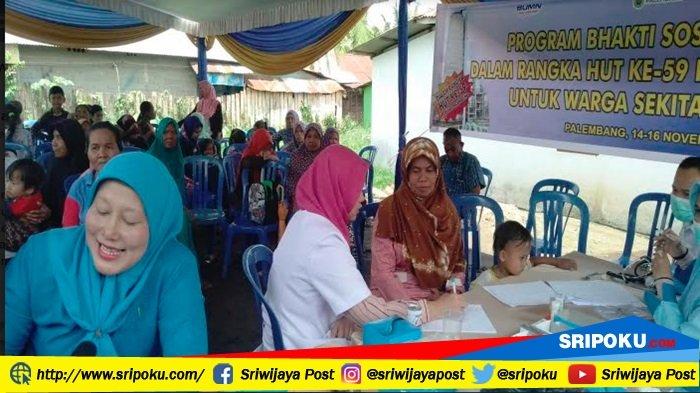Ratusan Warga Sei Selayur Kalidoni Berobat Gratis oleh Tim Kesehatan Pusri Palembang