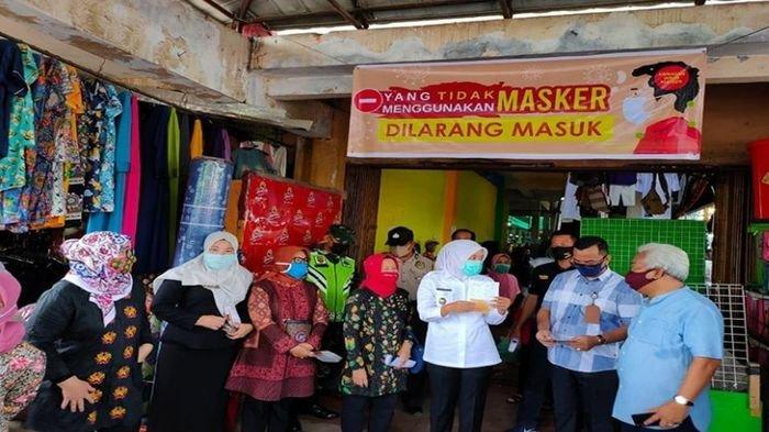 Warga Masih Berkerumun Belanja di Pasar Tradisonal di Palembang, Begini Komentar Pemkot Palembang