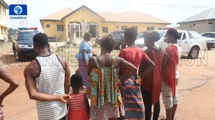 'Pabrik Bayi' Digrebek, Gadis Desa Direkrut untuk Dihamili Pekerja Pria, Bayi Laki-laki Rp 19 Juta