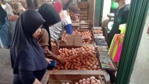 Agen-telur-manis-madu-di-Pasar-Baru-Baturaja-OKU.jpg