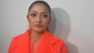 Berikut-lirik-lagu-Melanggar-Hukum-Siti-Badriah.jpg