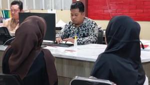 DIANCAM-PAKAI-PARANG-1.jpg