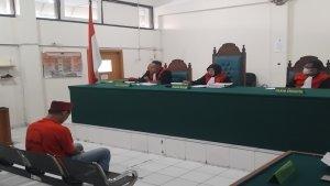 Datuk-dituntut-4-tahun.jpg