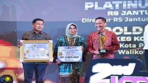 Gold-Award-dewa.jpg