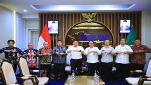 Gubernur-Herman-Deru-dalam-pertemuan-produktif-dengan-Kepala-BNNP-Sumsel.jpg