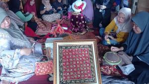 Kain-Sulam-Kampung-Sunan.jpg