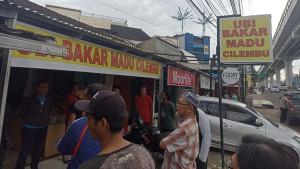 Kios-Ubi-Bakar-Madu-Cilembu.jpg