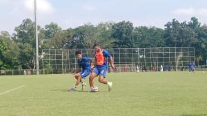 LATIHAN-SUMSEL-UNITED-111111.jpg