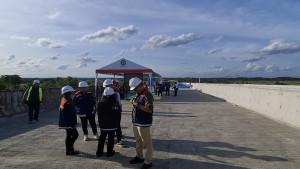 Manajemen-PT-Hutama-Karya-saat-meninjau-proyek-Tol-Palembang-Betung.jpg