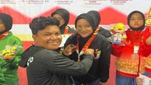 Namira-Muthmainah-sumbang-emas.jpg