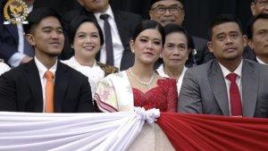 Nongol-di-Layar-Kaesang-Bobby-Kahiyang-Disoraki-Tamu-Undangan-saat-Pelantikan-Presiden-Prabowo.jpg