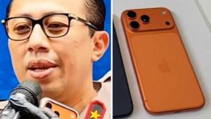 PENAMPAKAN-iPhone-17-Pro-Max-Ditenteng-Brigjen-Pol-Ade-Ary-saat-Konferensi-Pers-Capai-Puluhan-Juta.jpg