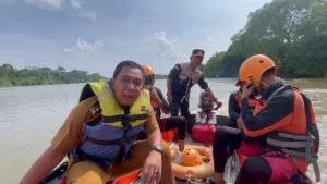PENCARIAN-BOCAH-TENGGELAM.jpg