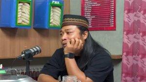 PWK-Punya-Siapa-Para-Sahabat-sampai-Bereaksi-Usai-Praz-Teguh-Umumkan-Pamit-dari-Podcast-Warung-Kopi.jpg