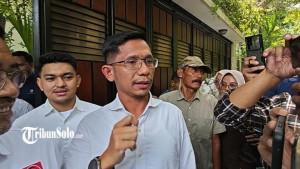Pengakuan-Relawan-Projo-Lihat-Bentuk-Ijazah-Asli-Jokowi.jpg