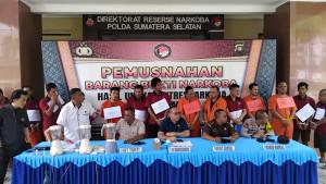 Rilis-pemusnahan-di-narkoba-polda-sumsel-44.jpg