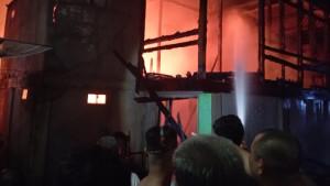 Rumah-terbakar-Kelurahan-Batukuning.jpg