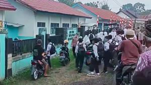 SD-2-berkat-digembok.jpg