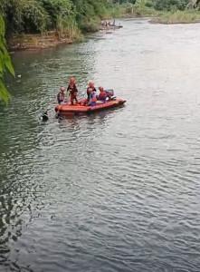 SISWA-TENGGELAM-DI-SUNGAI.jpg