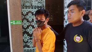Selamat-bacok-tetangga.jpg