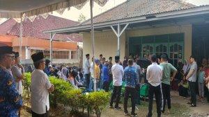 Suasana-di-rumah-duka-Kelurahan-Sidakersa-Kecamatan-Kayuagung.jpg