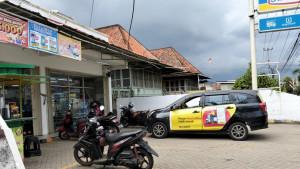 Toko-Belum-Pasang-Bendera.jpg