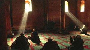 Penjelasan Ulama Soal Bolehkah Itikaf Dilakukan Siang Hari, Lengkap Dengan Hukumnya