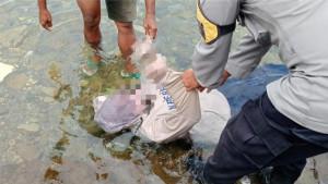 mayat-perempuan-yang-ditemukan-mengambang-di-pinggir-Danau-Maninjau.jpg