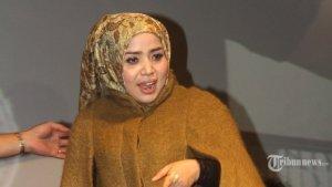 mendadak-Muzdalifah-curhat-hidupnya-selalu-diatur.jpg