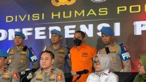 pelecehan-Eks-Kapolres-Ngada-AKBP-Fajar-Widyadharma.jpg