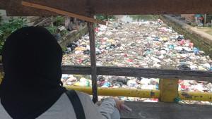 sampah-sungai-sekip-bendung-33.jpg