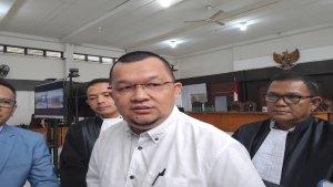 sidang-hendri-zainuddin.jpg