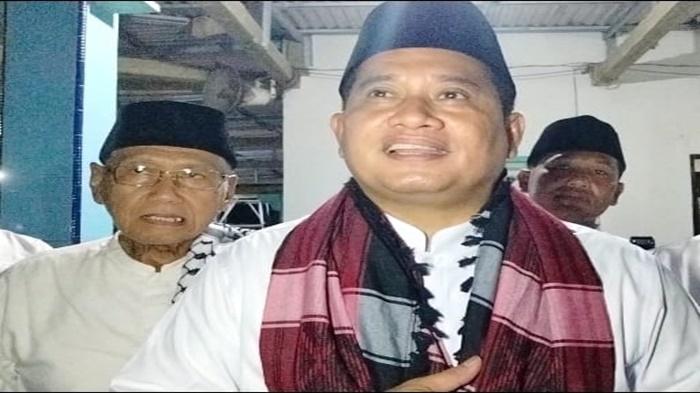 Bupati-Banyuasin-H-Askolani-Jasi-SH-MH-dan-Wabup-H-Slamet-Somosentono-Jumat.jpg