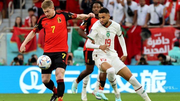 Gelandang-Belgia-Kevin-De-Bruyne-berlari-dengan-bola.jpg