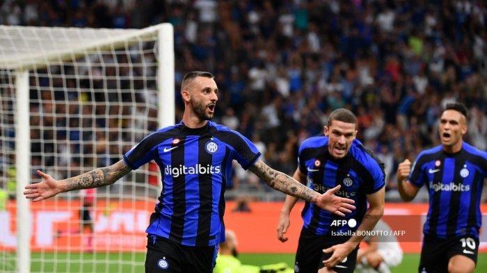 Gelandang-Inter-Milan-asal-Kroasia-Marcelo-Brozovic-kiri-merayakan-gol-timnya.jpg