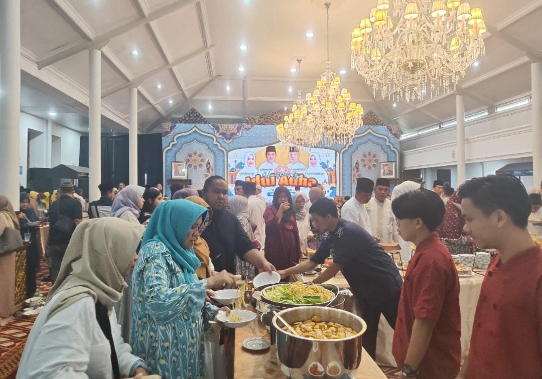 Gubernur Herman Deru Gelar Open House di Griya Agung, Ada Makanan Khas Palembang hingga Jepang