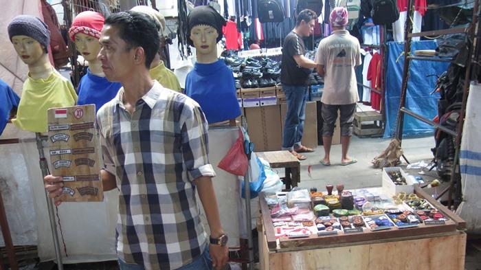 Tahun Ajaran Baru, Jasa Bordir Nama di Lorong Basah Palembang Tetap Dicari walau Omzet Menyusut - Sripoku.com