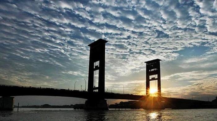 Jembatan-Ampera-Kompas-Regional.jpg