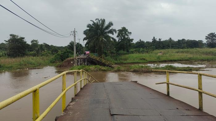 Jembatan-Putus-di-Ogan-Ilir.jpg