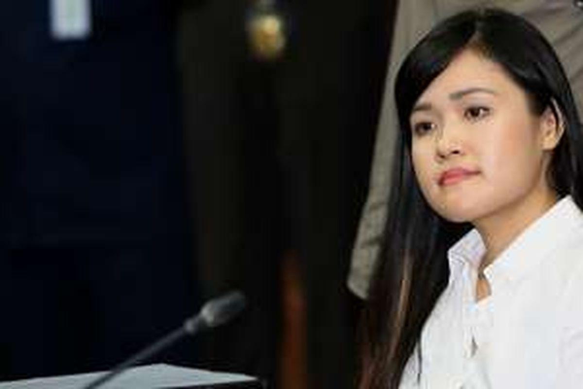 Jessica-wongso-diduga-dugaan-menaruh-zat-sianida-ke-dalam-kopi-yang-diminum-Mirna-di-Cafe-Olivier.jpg