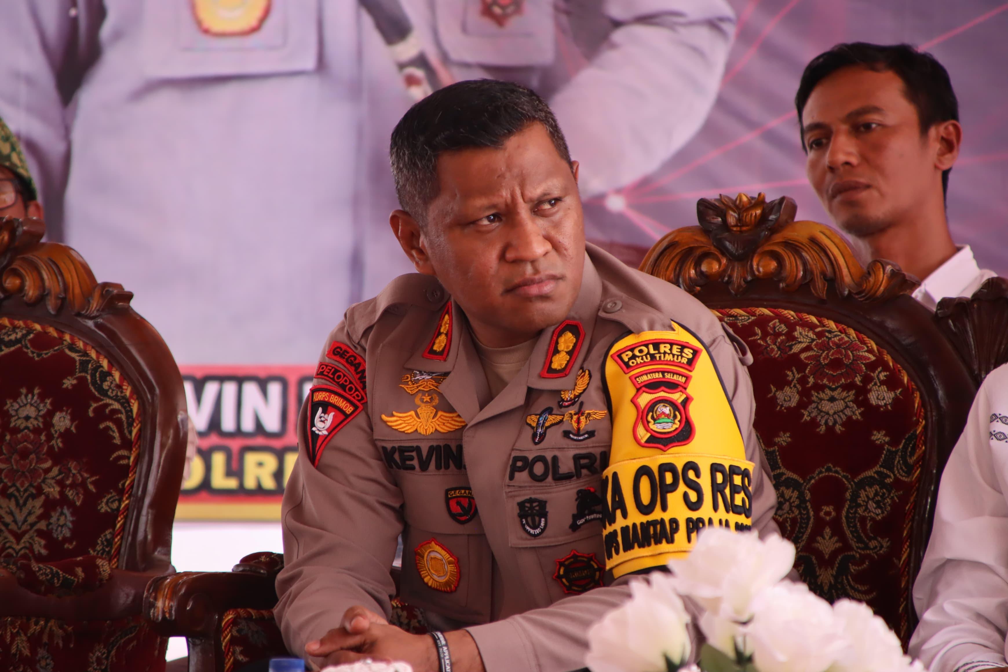 Kapolres-OKU-Timur-AKBP-Kevin-Leleury-SIK-MSi-1.jpg