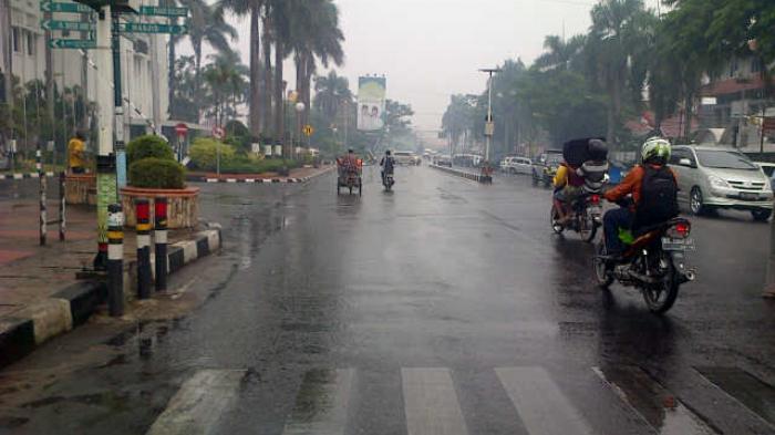 Kawasan-Jalan-Merdeka-Palembang-diguyur-hujan-beberapa-waktu-lalu.jpg