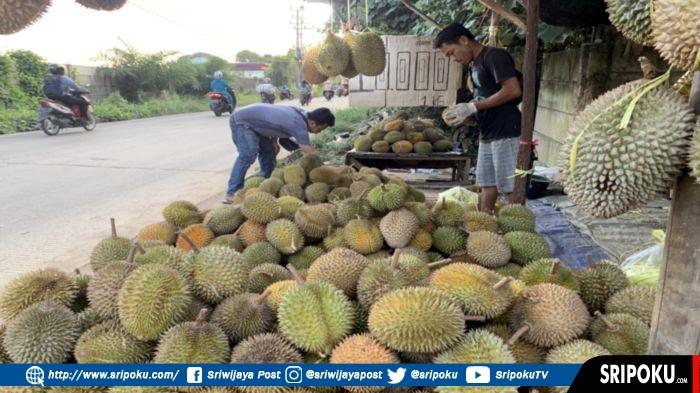 Kios-durian-milik-Rio-di-Jalan-Lettu-Karim-Kadir-Gandus-Kota-Palembang.jpg