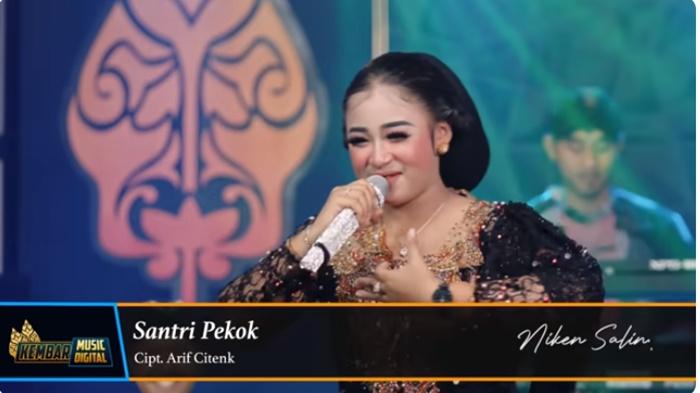 Lirik-dan-Terjemahan-Lagu-Santri-Pekok-Niken-Salindry.jpg